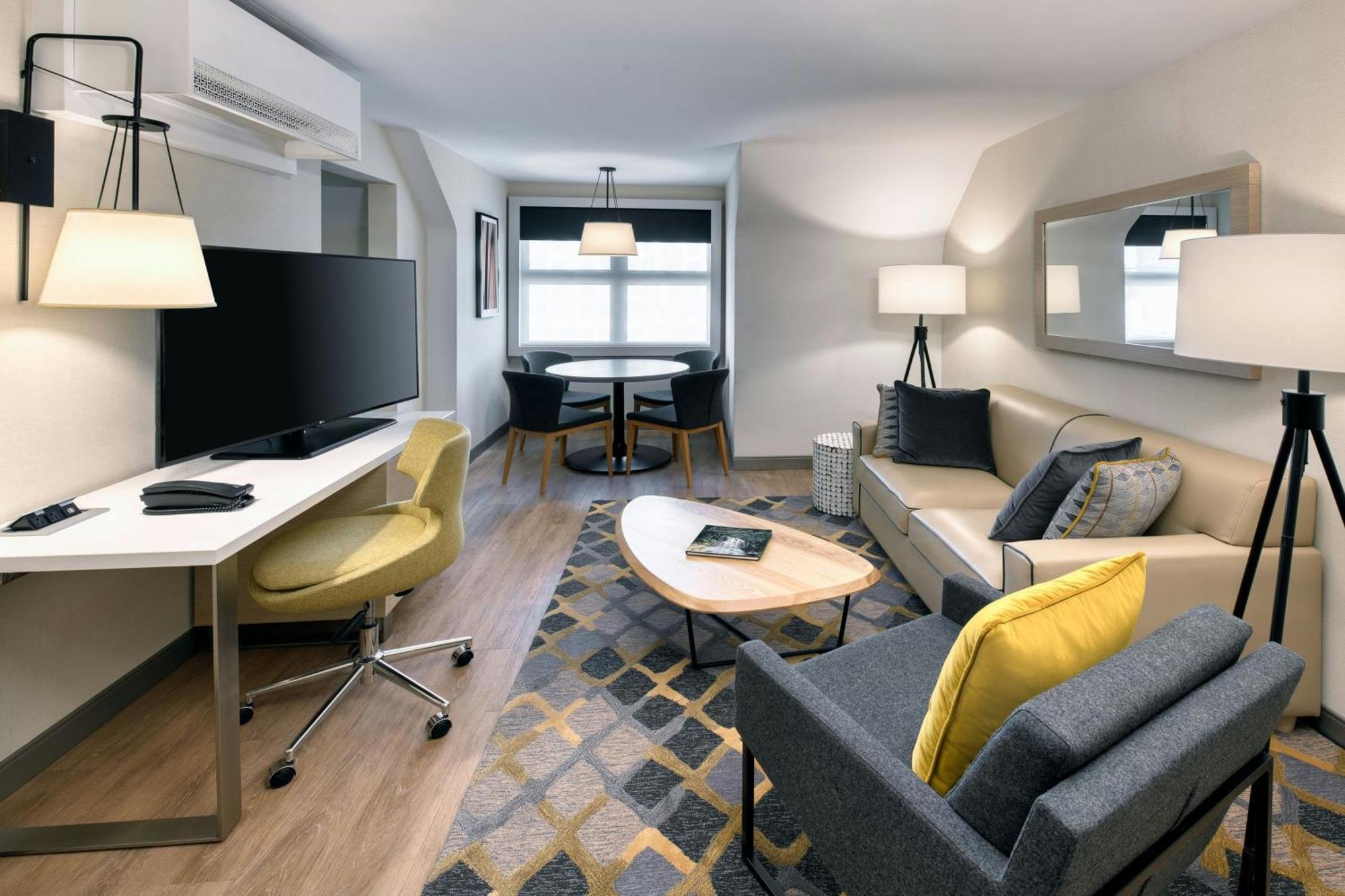 The Insignia Hotel, Sarnia, A Tribute Portfolio Hotel Exterior foto